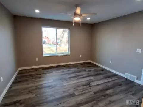 Living - 805 W Deer, Gladwin, MI 48624 photo 3 of 3