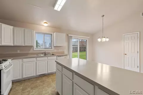 1404 Wind Dancer, Tecumseh, MI 49286 photo 15