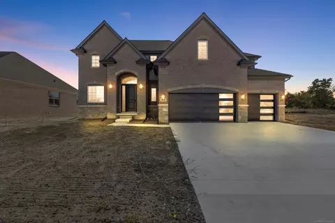 42477 Saddle, Sterling Heights, MI 48314