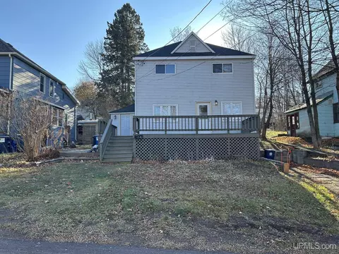 503 W Baraga, Houghton, MI 49931