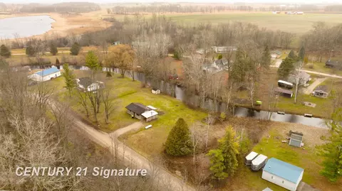 8097 Lakeview, Clare, MI 48617