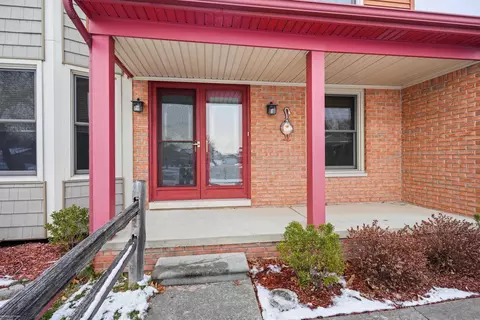 Exterior - 16349 Haverhill, Macomb, MI 48044 photo 3 of 10