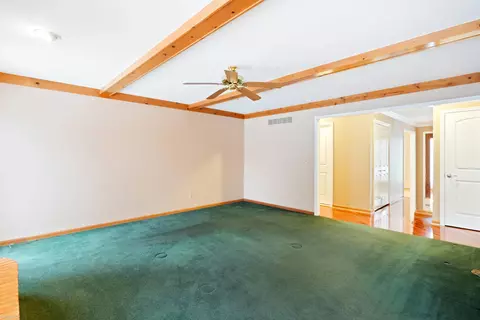 Living - 16349 Haverhill, Macomb, MI 48044 photo 2 of 5