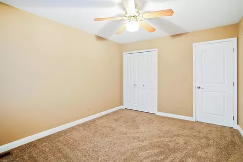 Bedroom - 16349 Haverhill, Macomb, MI 48044 photo 3 of 8