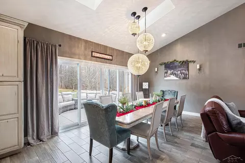 Dining - 3055 Shyre, Davison, MI 48423 photo 1 of 1