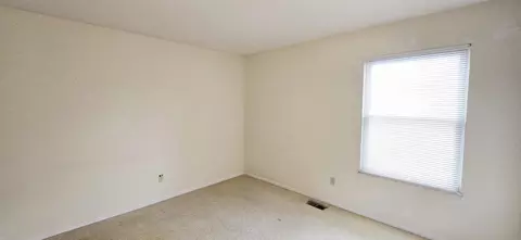 Bedroom - 2091 Painted Post, Flushing, MI 48433 photo 1 of 4