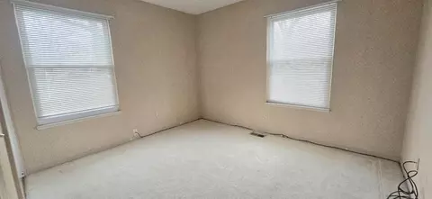 Bedroom - 2091 Painted Post, Flushing, MI 48433 photo 4 of 4