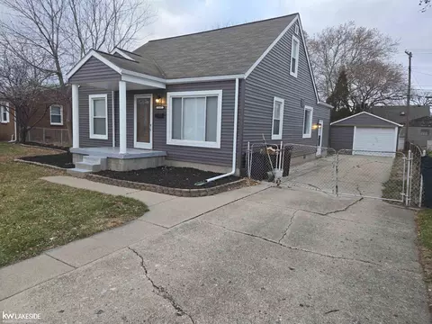 7337 Dale, Center Line, MI 48015