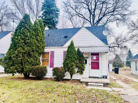 5558 Radnor, Detroit, MI 48224