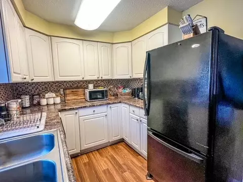 Kitchen - 5154 Fairview, Harrison, MI 48625 photo 3 of 4