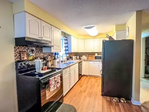 Kitchen - 5154 Fairview, Harrison, MI 48625 photo 1 of 4