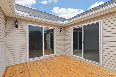 Exterior - 2821 Eunice, Adrian, MI 49221 photo 5 of 7