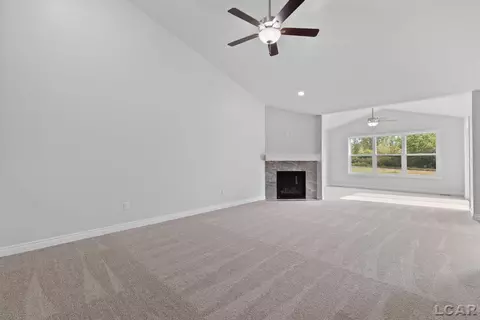 Living - 2821 Eunice, Adrian, MI 49221 photo 2 of 5