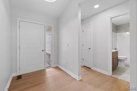 Entry Way - 2821 Eunice, Adrian, MI 49221 photo 1 of 2