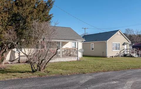 639 State Rd, Vassar, MI 48768
