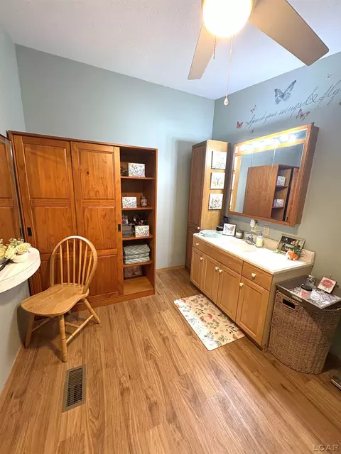 Bath - 2711 E Carleton, Adrian, MI 49221 photo 3 of 4