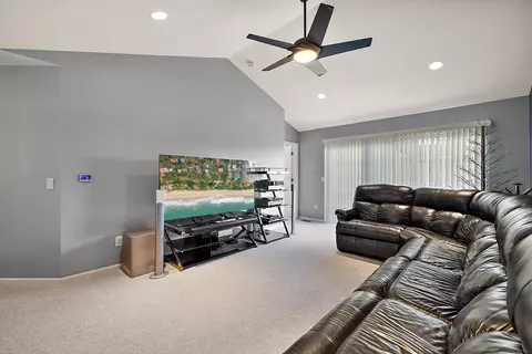 Living - 45877 Dutton, Macomb, MI 48044 photo 2 of 6