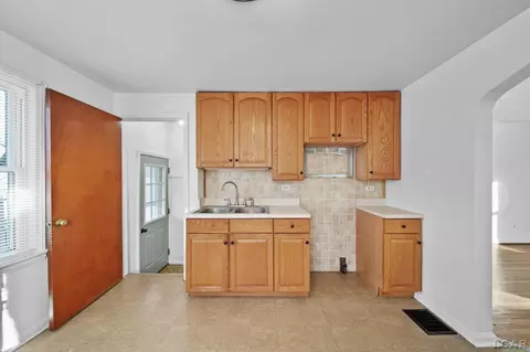 509 W Cummins, Tecumseh, MI 49286 photo 7