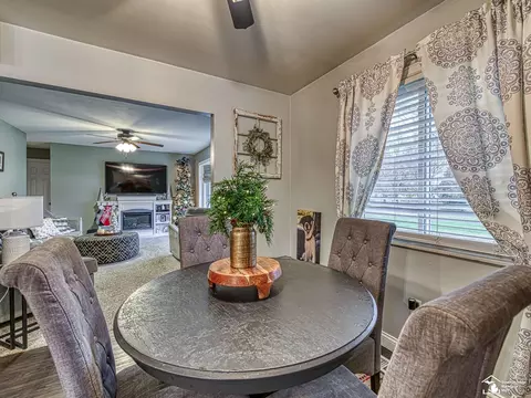 916 Cherry, Monroe, MI 48161 photo 5