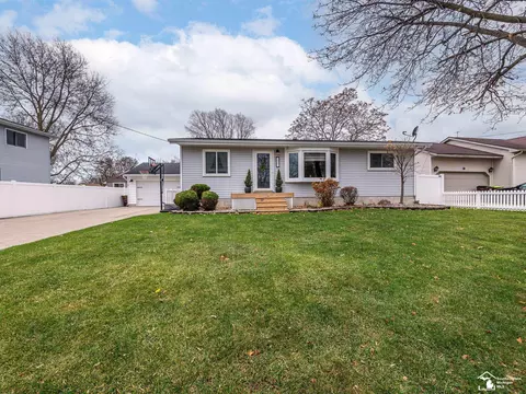 916 Cherry, Monroe, MI 48161