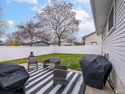 916 Cherry, Monroe, MI 48161 photo 29