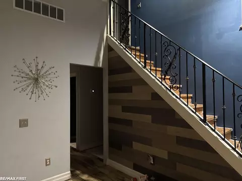 Entry Way - 18973 Calypso, Macomb, MI 48044 photo 1 of 2