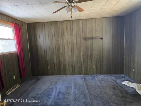 Living - 9075 Neff, Mount Morris, MI 48458 photo 2 of 2