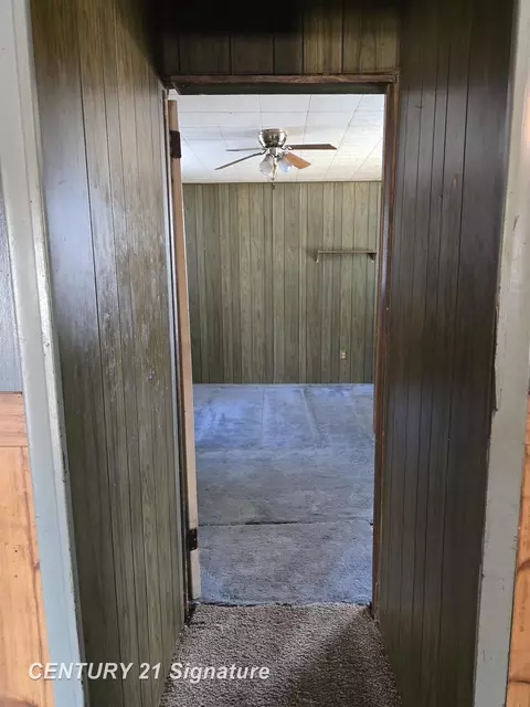 Entry Way - 9075 Neff, Mount Morris, MI 48458 photo 3 of 4
