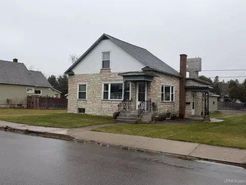 170 W Superior, Ishpeming, MI 49849