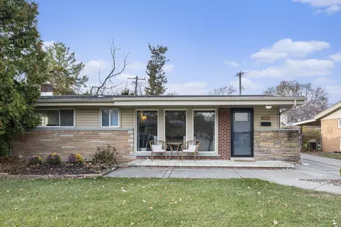 9123 Idaho, Livonia, MI 48150