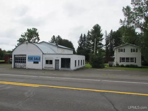 11985 Hwy M-38, Pelkie, MI 49958