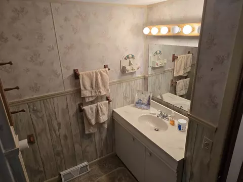Bath - 5634 S Huron, Pinconning, MI 48650 photo 1 of 5