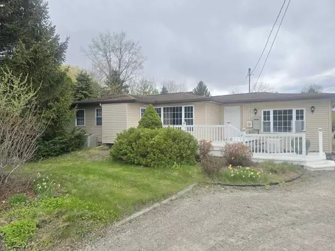 5634 S Huron, Pinconning, MI 48650