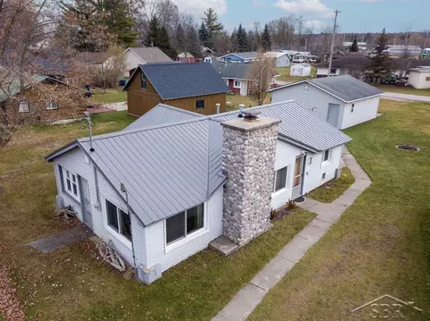 110 Cass, Houghton Lake, MI 48629