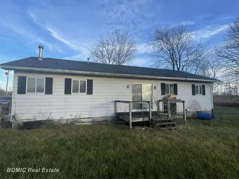 Exterior - 6455 N Carter, Bentley, MI 48613 photo 4 of 6