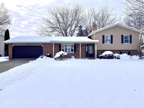 6327 Paddock, Saginaw, MI 48603