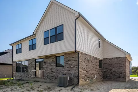 16777 Trajan #252, Macomb, MI 48044 photo 6