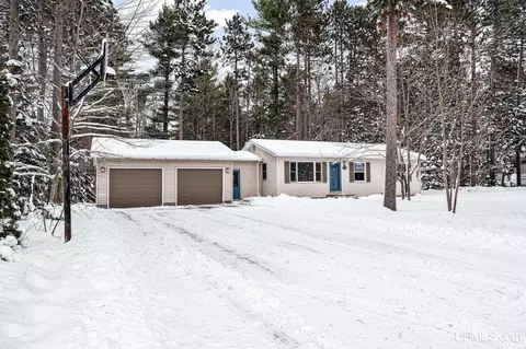312 Fernwood, Marquette, MI 49855