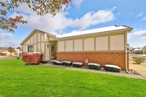 18521 Stoneybrook, Clinton Township, MI 48038