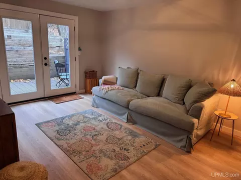 908 E I, Iron Mountain, MI 49801 photo 5