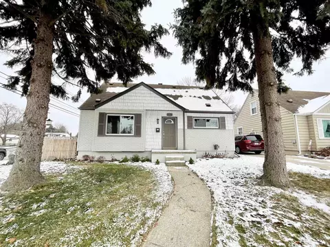 16790 Mayfield, Roseville, MI 48066
