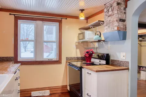 4301 Allan, Owosso, MI 48867 photo 3