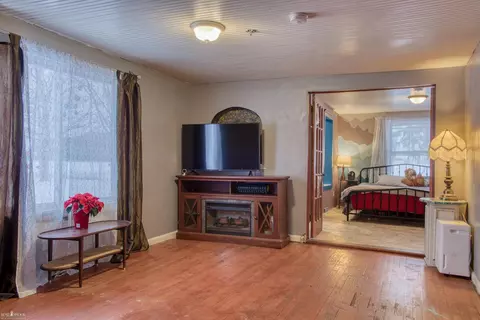 4301 Allan, Owosso, MI 48867 photo 12