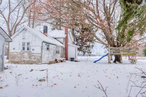 4301 Allan, Owosso, MI 48867 photo 32
