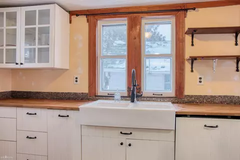 4301 Allan, Owosso, MI 48867 photo 4