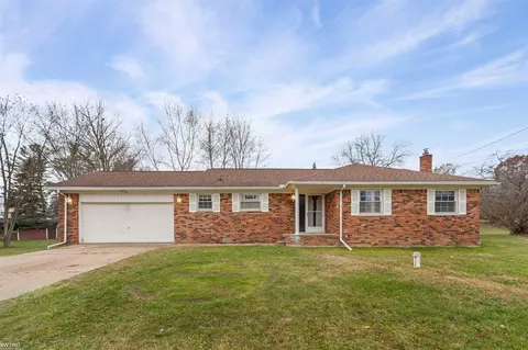 13300 Firestone, Fenton, MI 48430