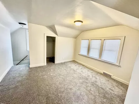 Bedroom - 5210 Farmbrook, Detroit, MI 48224 photo 3 of 5