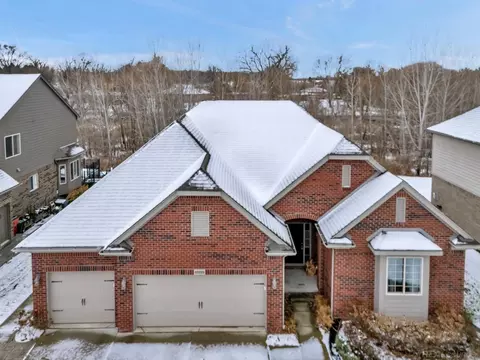 52229 Tacoma Narrows, Macomb, MI 48042