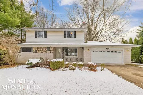 5280 Kreger, Sterling Heights, MI 48310