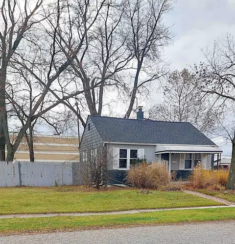 21878 Grandy, Clinton Township, MI 48035